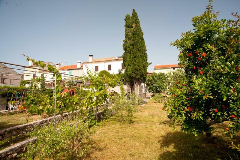 Hotel Pape Punat Esterno foto